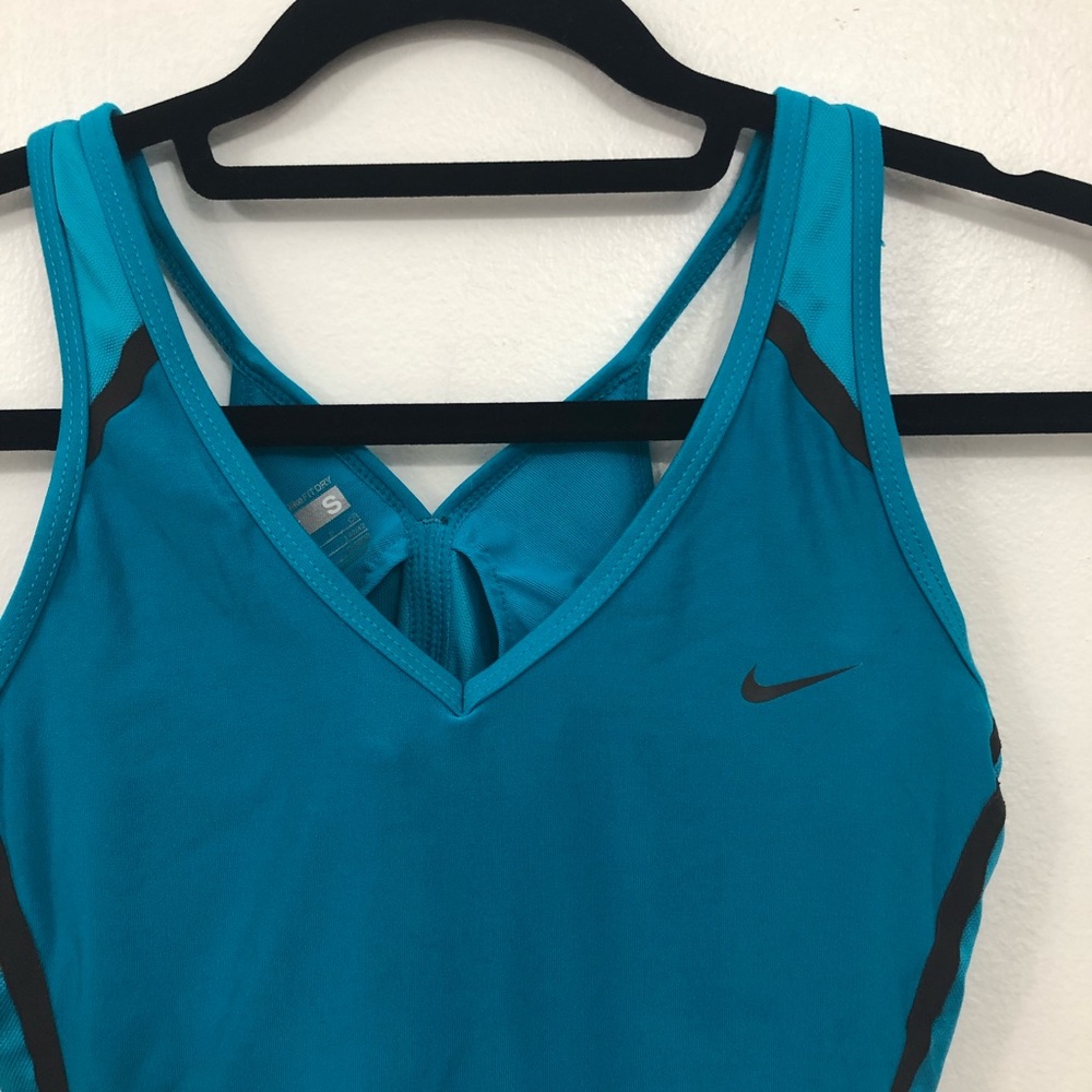 NIKE FITDRY ATHLETIC TOP